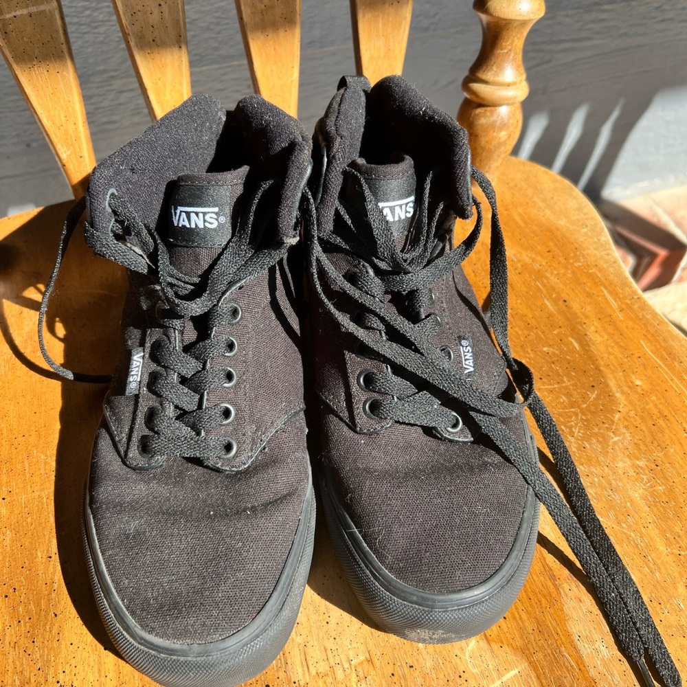 Vans Men's Black Canvas Sneakers